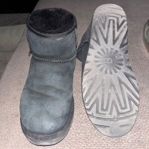 Uggs - used